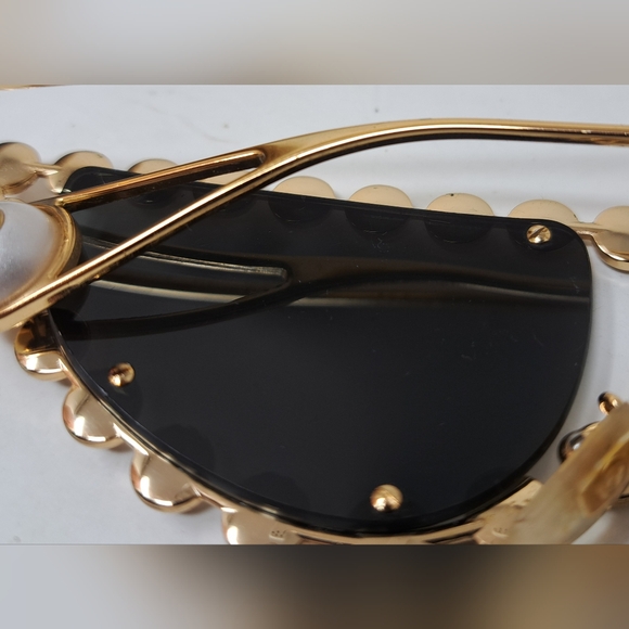 Gucci Hollywood Forever Sunglasses Crystals Gold Cat Eye GG0364S 002 53-18-140 - Picture 15 of 15